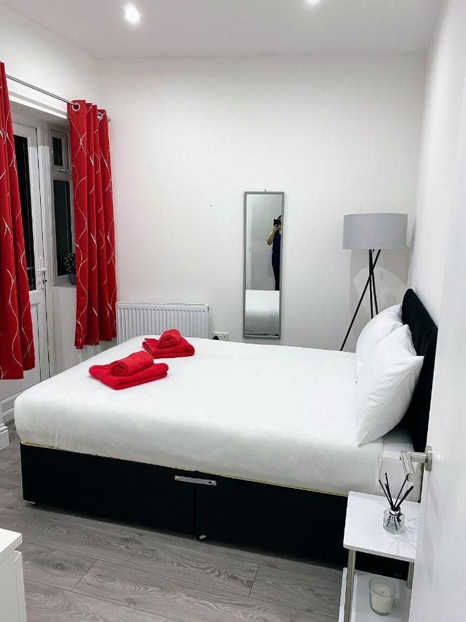 Attractive 2 Bed Apartments Free Wi-Fi And Parking Croydon Dış mekan fotoğraf