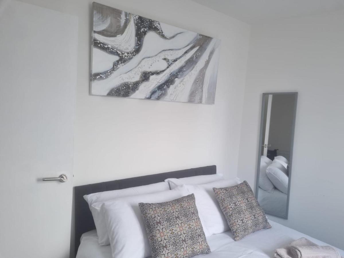 Attractive 2 Bed Apartments Free Wi-Fi And Parking Croydon Dış mekan fotoğraf